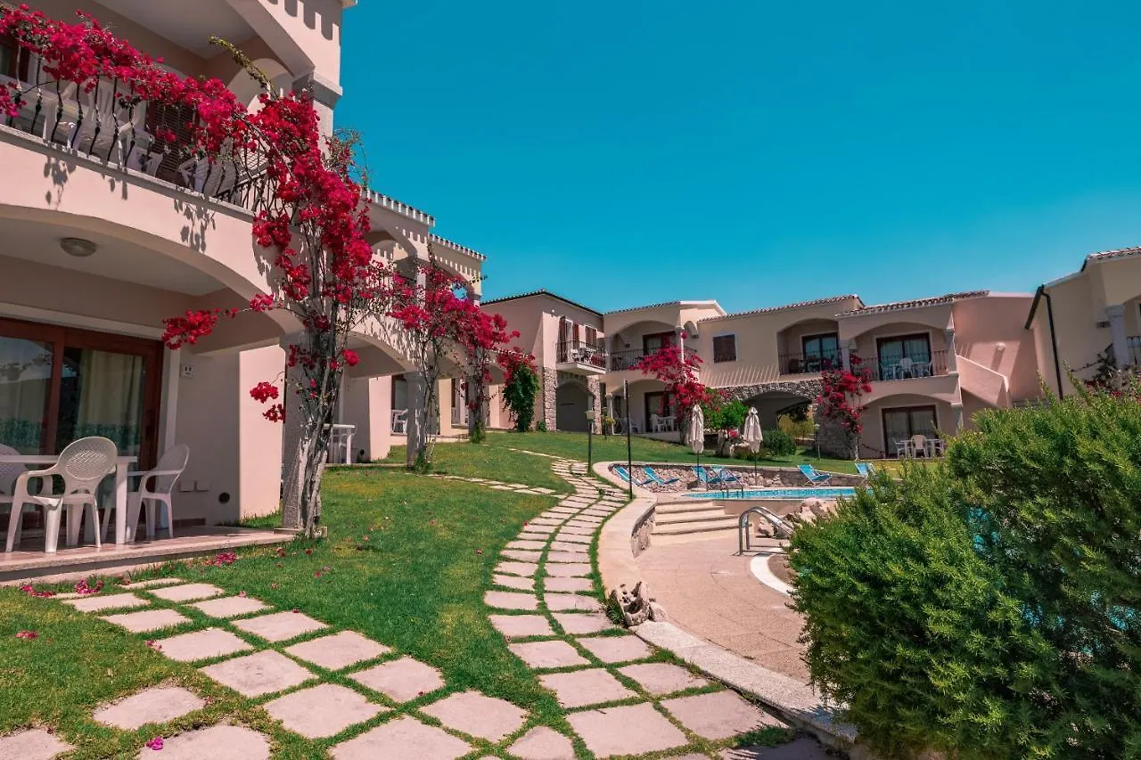 Fantastic Residenza Badus 1 Bedroomapart Sleeps 4 Plus Possible Child Bed No0815 0*, Badesi Italia