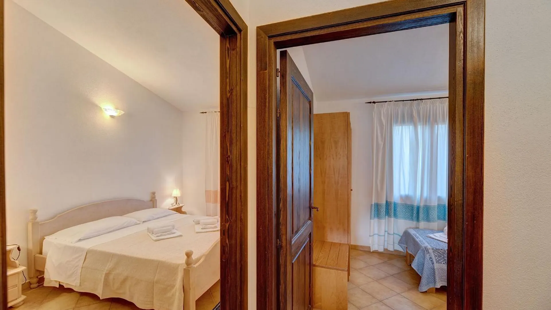 Fantastic Residenza Badus 1 Bedroomapart Sleeps 4 Plus Possible Child Bed No0815 0*, Badesi Italia