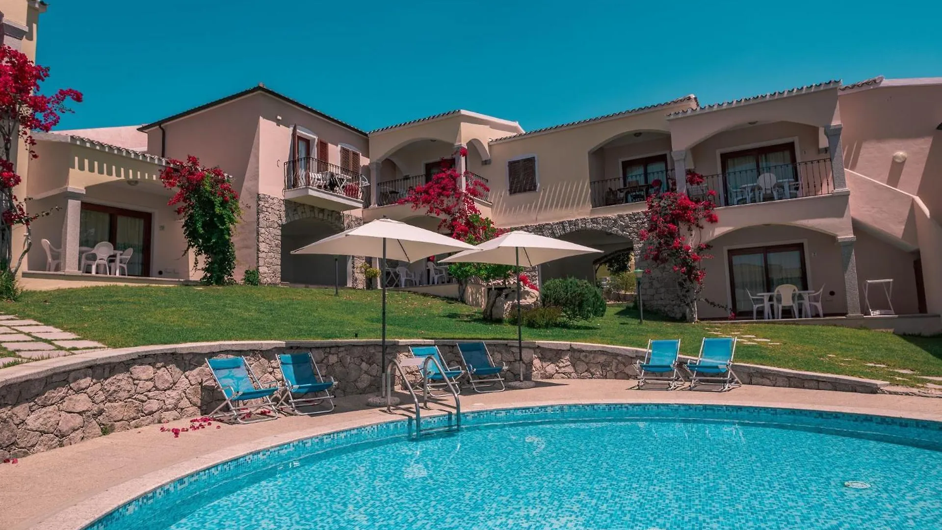 Fantastic Residenza Badus 1 Bedroomapart Sleeps 4 Plus Possible Child Bed No0815